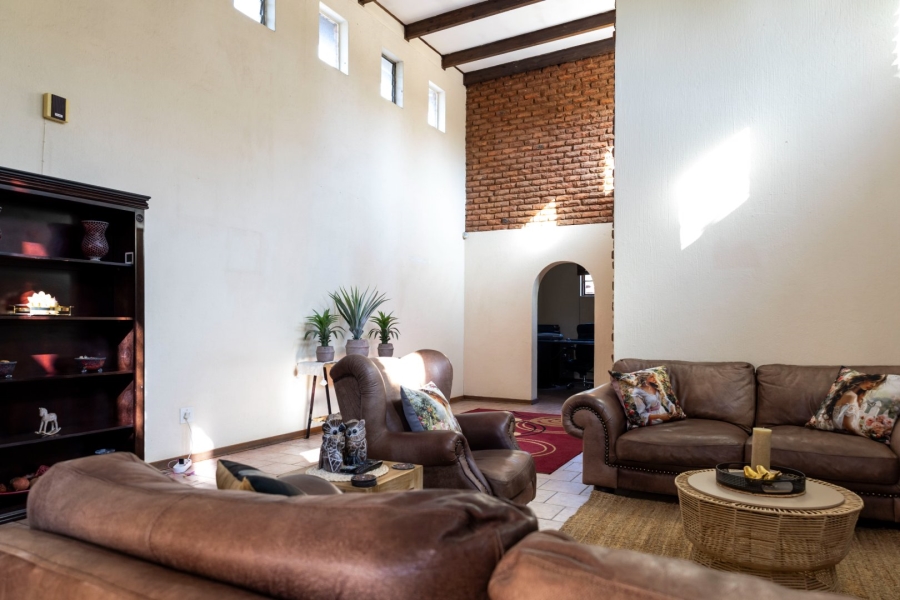 To Let 4 Bedroom Property for Rent in Ifafi North West